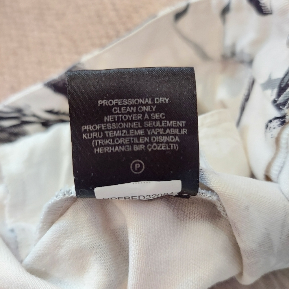 Womens Black & White Floral Bird Print Capri Pants Size 8 TIBI Business Casual - Picture 7 of 14